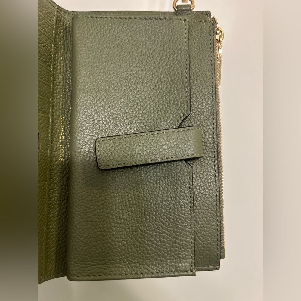 Michael Kors Jet Set Wallet Travel Double Wallet in Green Leather - Picture 8 of 10